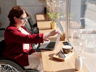 wheelchair accessible businesses google maps